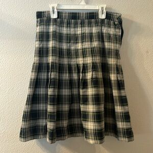 COPY - Lands End plaid uniform skirt size 6